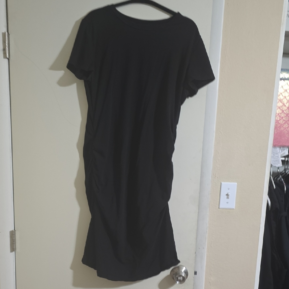 Elegant Black Midi Dress